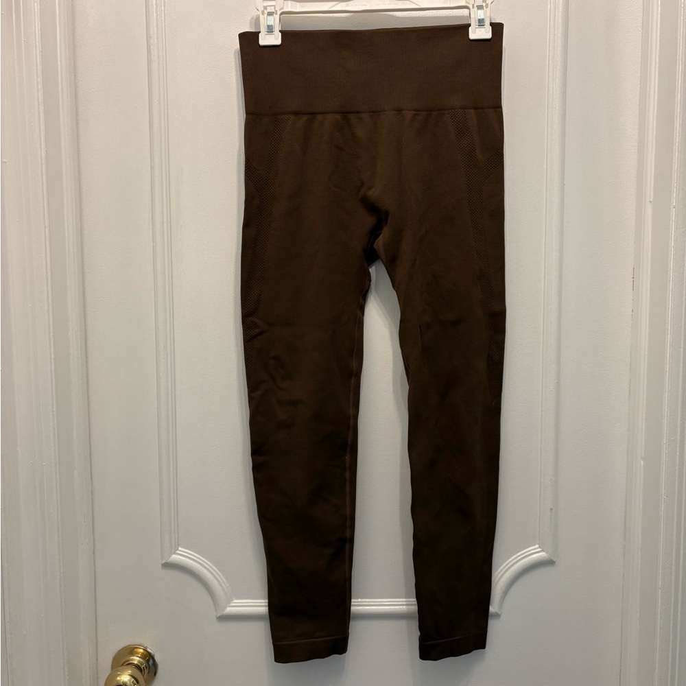 HALARA butt sculpting leggings